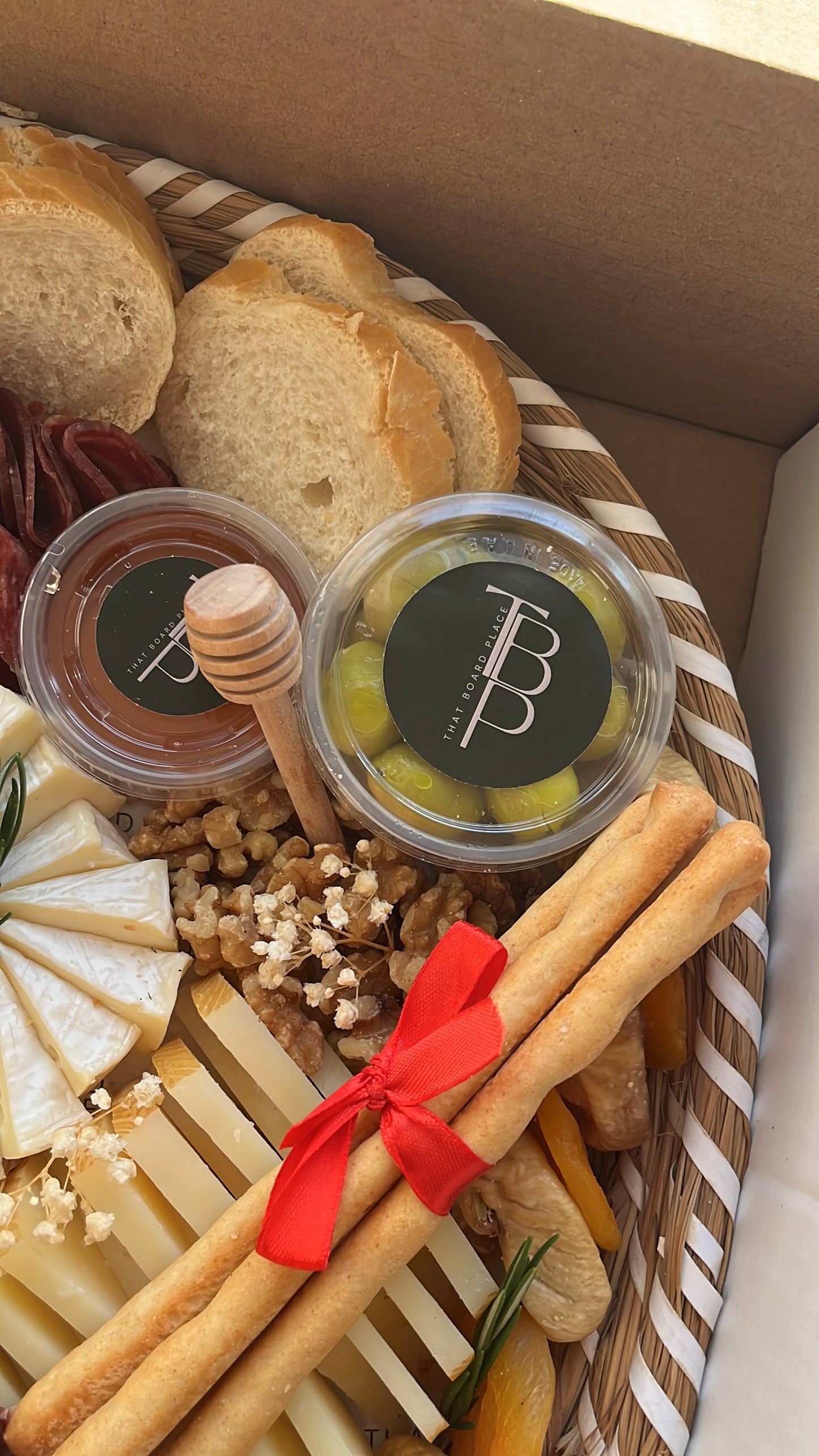 The Gathering Basket (4-5 people)