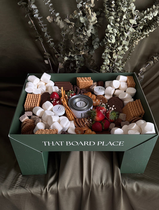 That S’mores Gathering Board (10+ people)