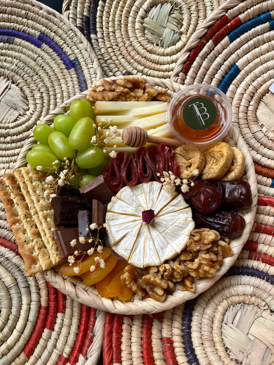 That Cozy Basket (2-3 people)