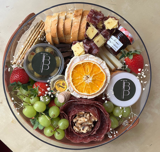 Charcuterie Picnic Board (4-5 people)